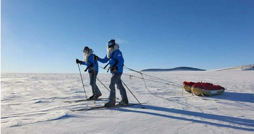 兩人預計花80天時間橫跨南極。（圖∕翻攝自justinpackshaw IG）