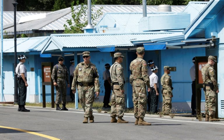 South Korean and US Army soldiers stand guard at the Demilitarized Zone on September 7, 2018