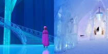 <p>Wenn Elsa ihren Hit ‘Let It Go’ schmettert und dabei einen traumhaften Eispalast aus dem Nichts entstehen lässt, möchte man am liebsten auch ausbrechen und in sein eigenes Schloss aus Eis ziehen. Möglich ist das im kanadischen Hôtel de Glace, von dem sich die Disney-Macher anregen ließen. (Fotos: Disney, WENN) </p>