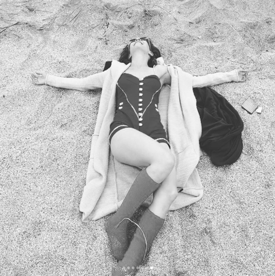 <p>Ayer, Luisana compartió desde su cuenta de Instagram una serie de fotos del detrás de escena, mientras grababan en una playa. – Foto: <em><a rel="nofollow noopener" href="https://www.instagram.com/luisanalopilato/" target="_blank" data-ylk="slk:Instagram/luisanalopilato/;elm:context_link;itc:0;sec:content-canvas" class="link ">Instagram/luisanalopilato/</a></em> </p>