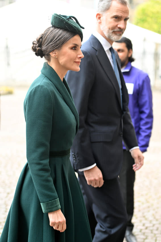 Doña Letizia asiste a la solemne despedida de su querido tío Philip