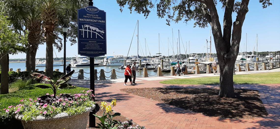 Southern Living Magazine, which named Beaufort the South’s Best Small Town 2022, loves Waterfront Park.