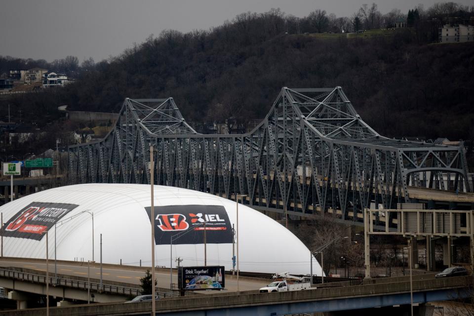 The Brent Spence Bridge was built in the 1960s to carry about 80,000 vehicles a day over the Ohio River. In recent years, traffic has reached about 160,000 vehicles a day, causing bottlenecks and backups.