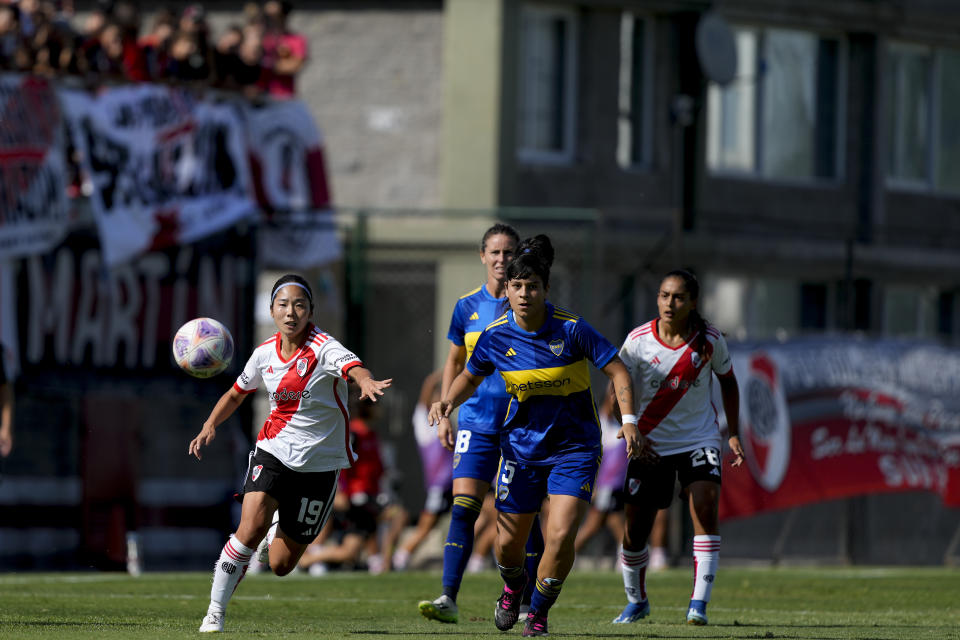 River Plate's Ichika Egashira, from Japan, goes after the ball during a women's professional soccer match against Boca Juniors in Ezeiza on the outskirts of Buenos Aires, Argentina, Sunday, March 10, 2024. Egashira is part of a growing group of foreigners joining the Argentinian league as it seeks to boost its recently turned professional women's soccer teams. (AP Photo/Natacha Pisarenko)