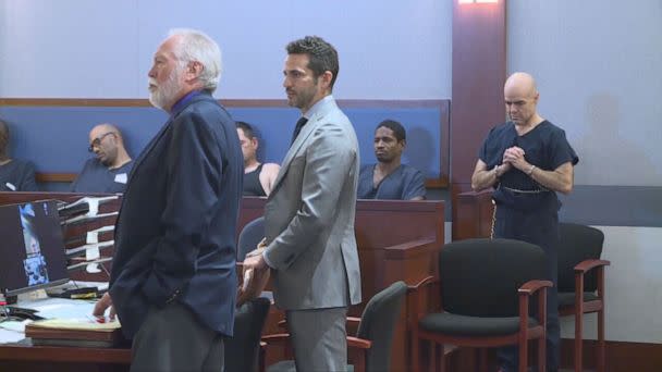PHOTO: Robert Telles appears at his arraignment hearing in Clark County, Nevada, on Oct. 26, 2022. (KTNV)