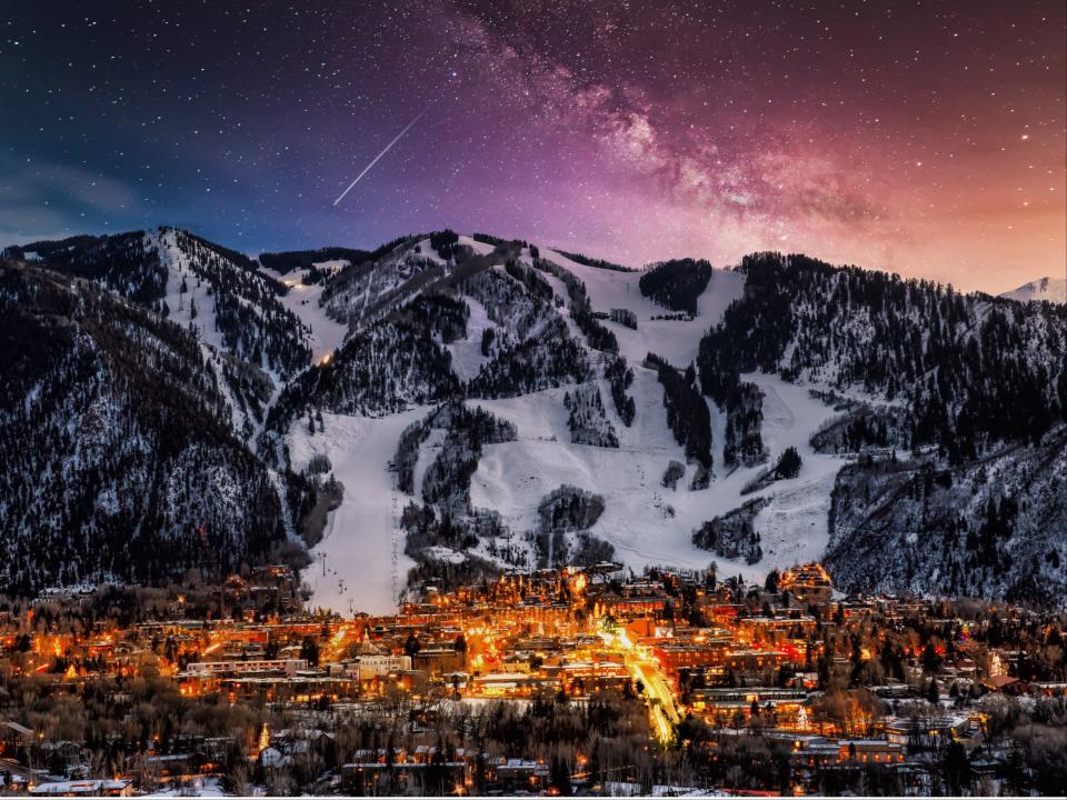 Aspen, Colorado city skyline with milky way