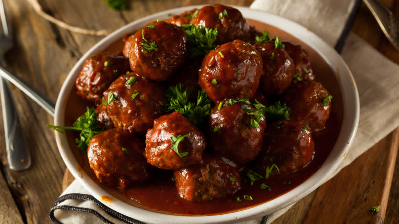 Meatballs in barbecue sauce