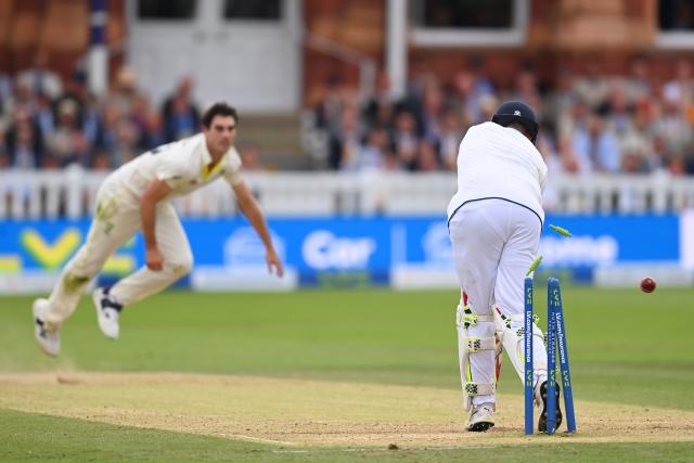 WATCH: Ben Stokes takes a spectacular two-touch catch at the boundary to  remove Australia captain Pat Cummins