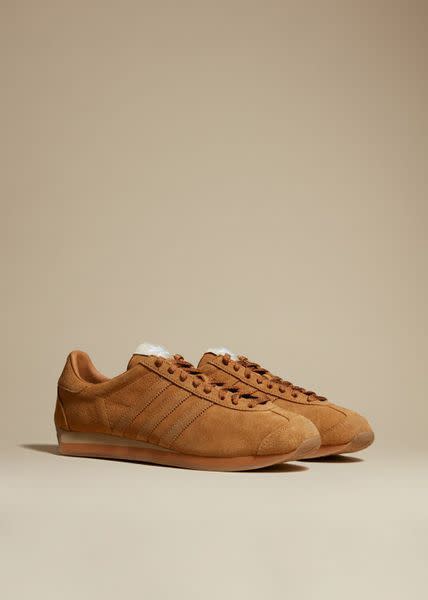 ADIDAS_CAMEL_1030_MAIN