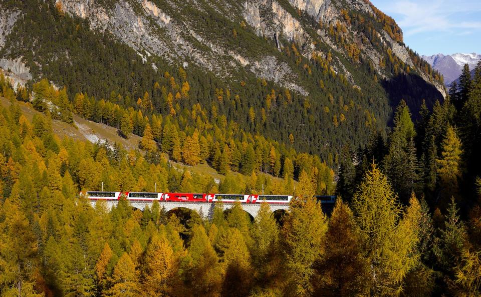 glacier express auf der albulalinie glacier express on the albula line