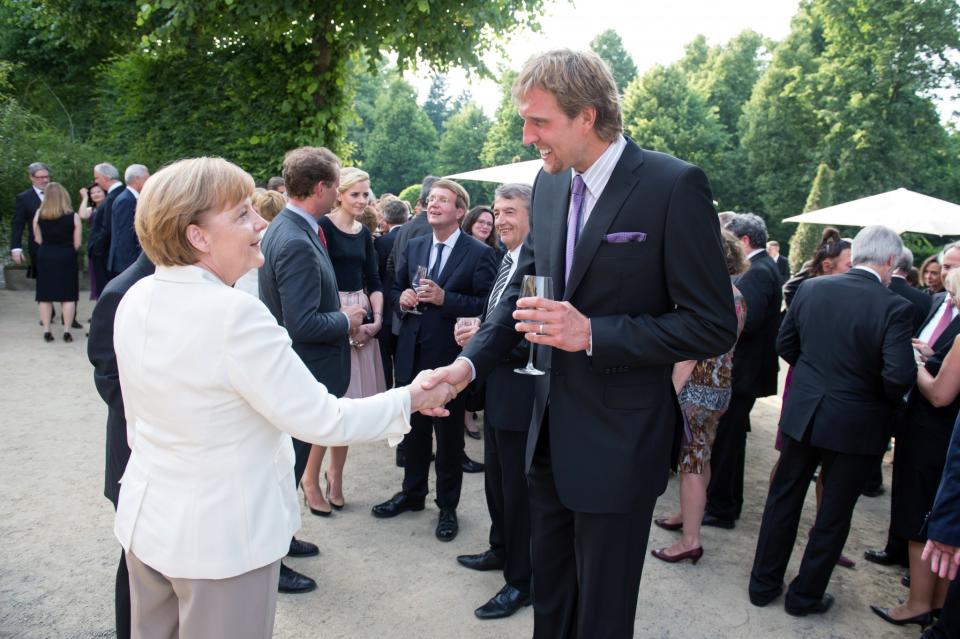 Das sind die witzigsten Bilder von Angela Merkel