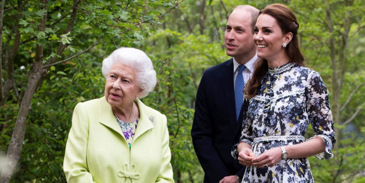 Why Do Royals Wear Hats? Formal Style Rules The Royal Family Must Always  Follow