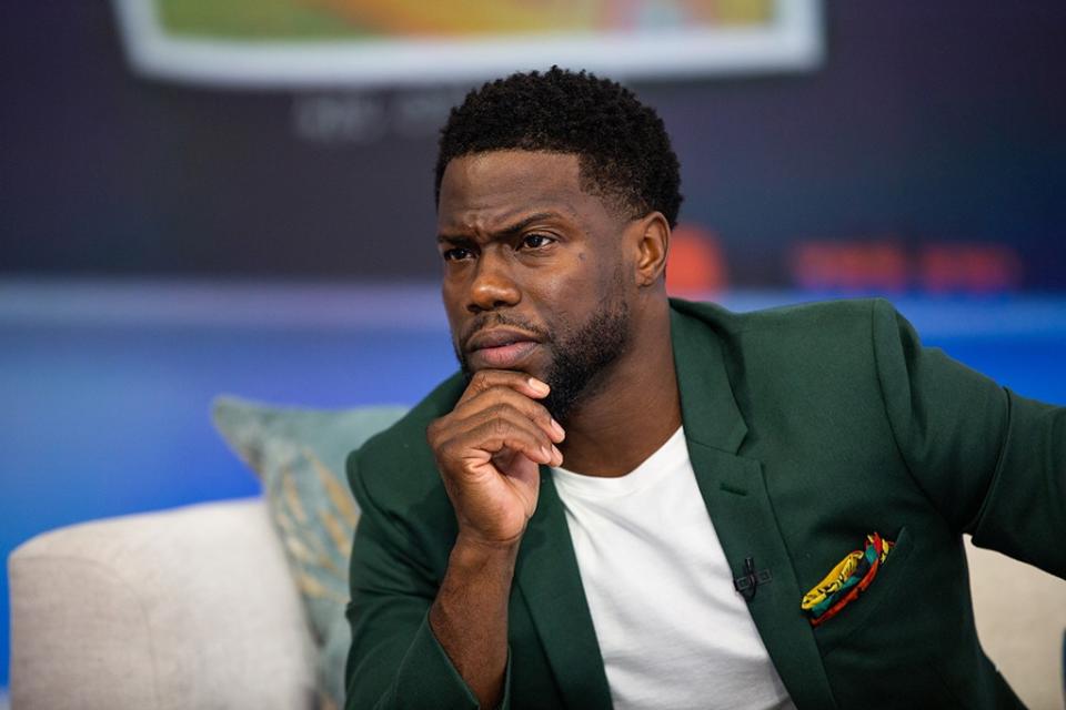 Kevin Hart Backs Out of Hosting