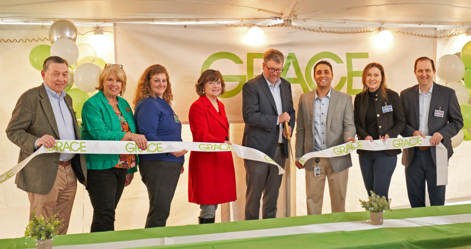 Ed Sparks, CEO, Grace (center), cuts the ribbon marking completion of the expansion of Grace’s South Haven, MI, facility, with (from left to right): Stephen Rapundalo, President & CEO, MichBio; Kathy Wagaman, Executive Director, South Haven Area Chamber of Commerce; Kate Hosier, City Manager, City of South Haven; Annie Brown, Mayor, City of South Haven; Frank Bommarito, South Haven Plant Manager, Grace; Brenda Kelly, President, Materials Technologies, Grace; and Mark Cluff, President, Global Operations & EHSSQ, Grace.