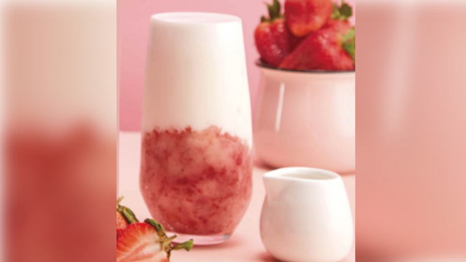 Mr.Wish推出「草莓芝芝」與「草莓厚奶」兩款濃郁草莓飲品。（圖／翻攝自Mr.Wish 鮮果茶玩家官網）