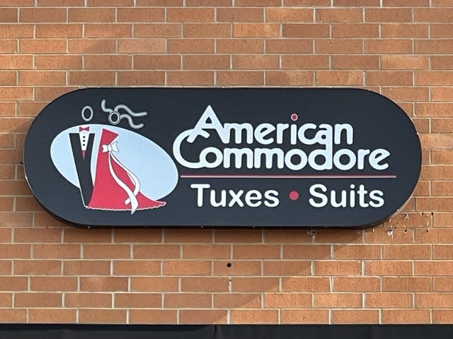 American Commodore formal wear store on Howe Avenue in Cuyahoga Falls suddenly closed its doors, one of dozens of stores owned by Dapper & Dashing brands to close in multiple states.