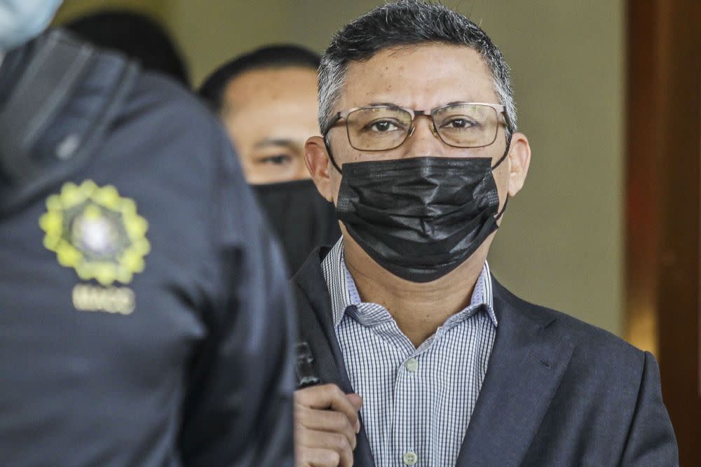 Former 1MDB CEO Mohd Hazem Abd Rahman was testifying as the 10th prosecution witness in Datuk Seri Najib Razak’s trial involving 25 charges in relation to more than RM2 billion of 1MDB’s funds. ― Picture by Hari Anggara
