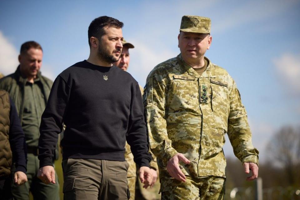 President Volodymyr Zelensky visits border with Belarus, Volyn Oblast, April 19, 2023. (President's Office)