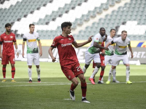 Havertz converting a penalty against Gladbach (EPA)