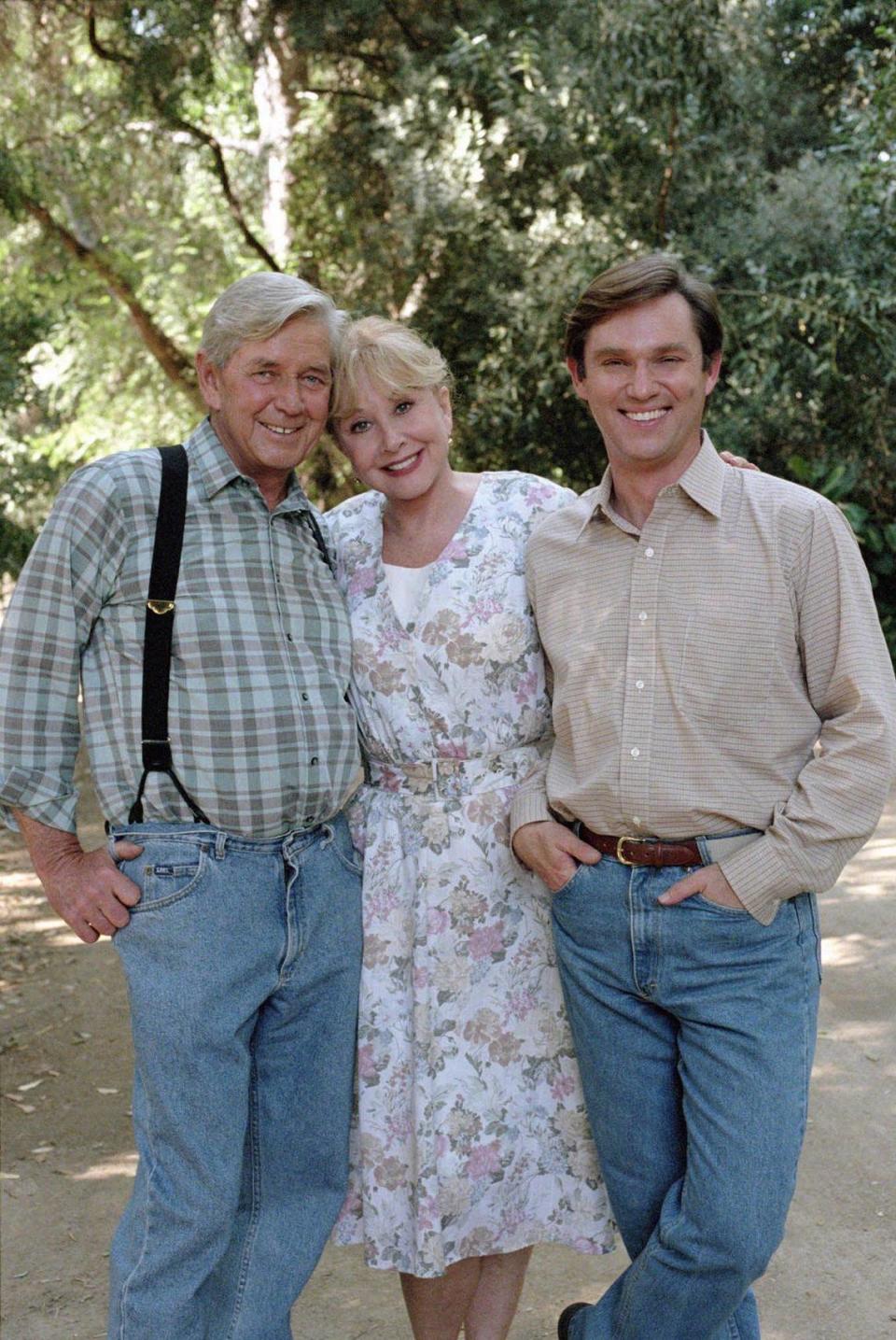 Richard Thomas, right, returned as John-Boy Walton in the 1997 CBS movie “A Walton Easter” with his TV parents Ralph Waite and Michael Learned.