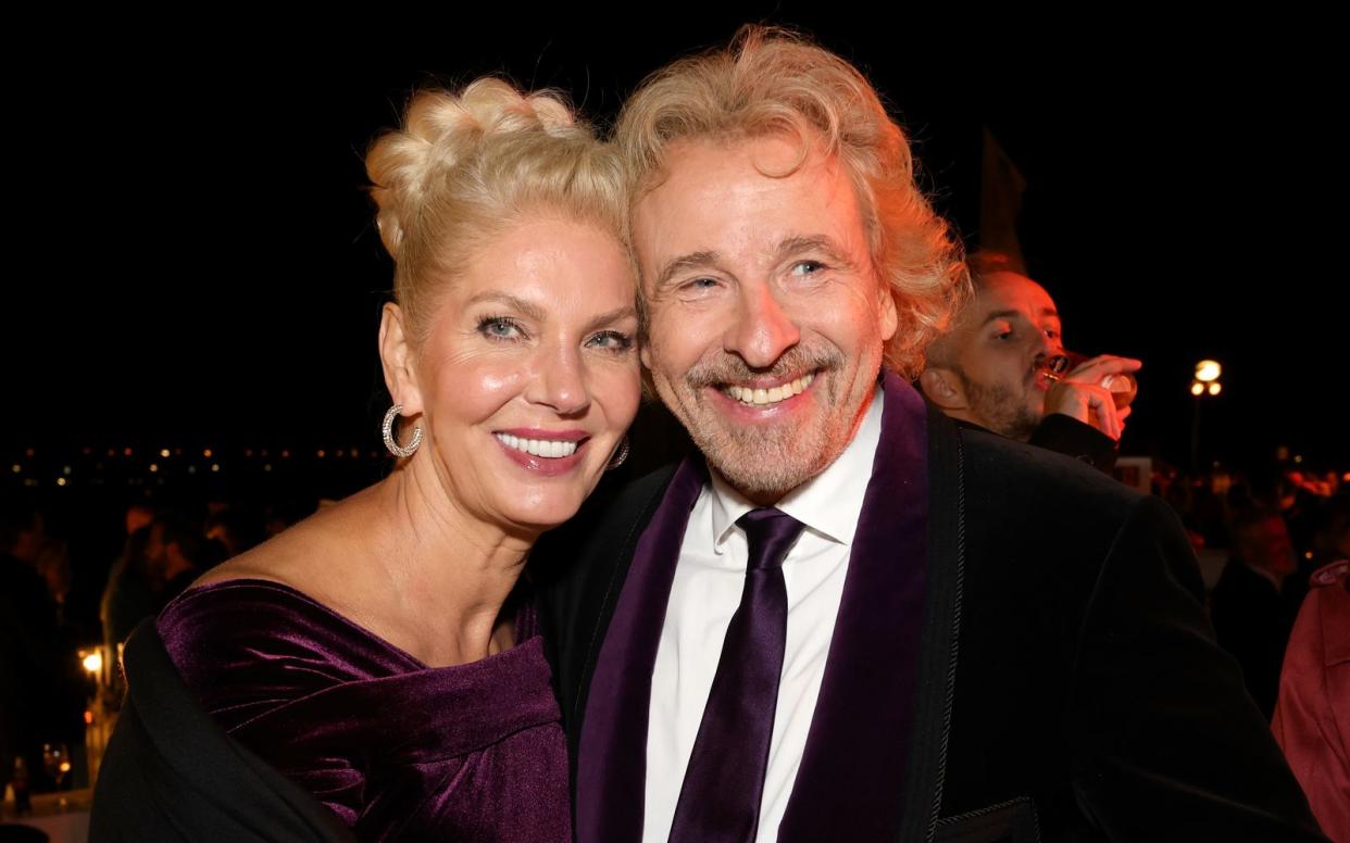 Thomas Gottschalk ist seit fünf Jahren mit Karina Mroß liiert. Nun will das Paar heiraten. (Bild: 2021 Getty Images/Andreas Rentz)