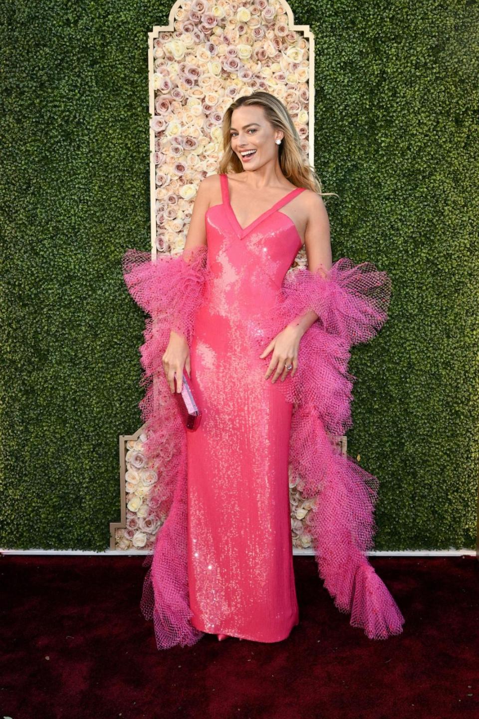 Margot Robbie channels 1977 Superstar Barbie at 2024 Golden Globes