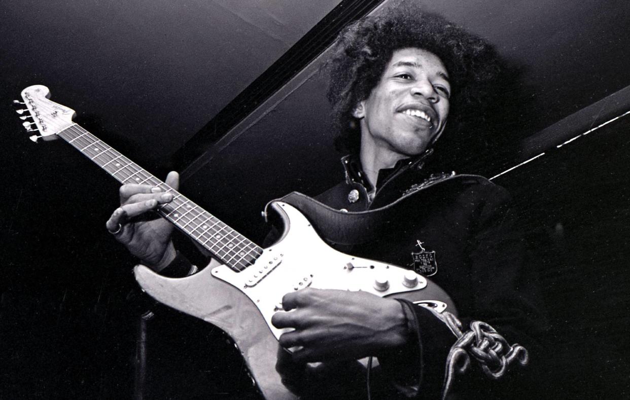 Jimi Hendrix performs live in London