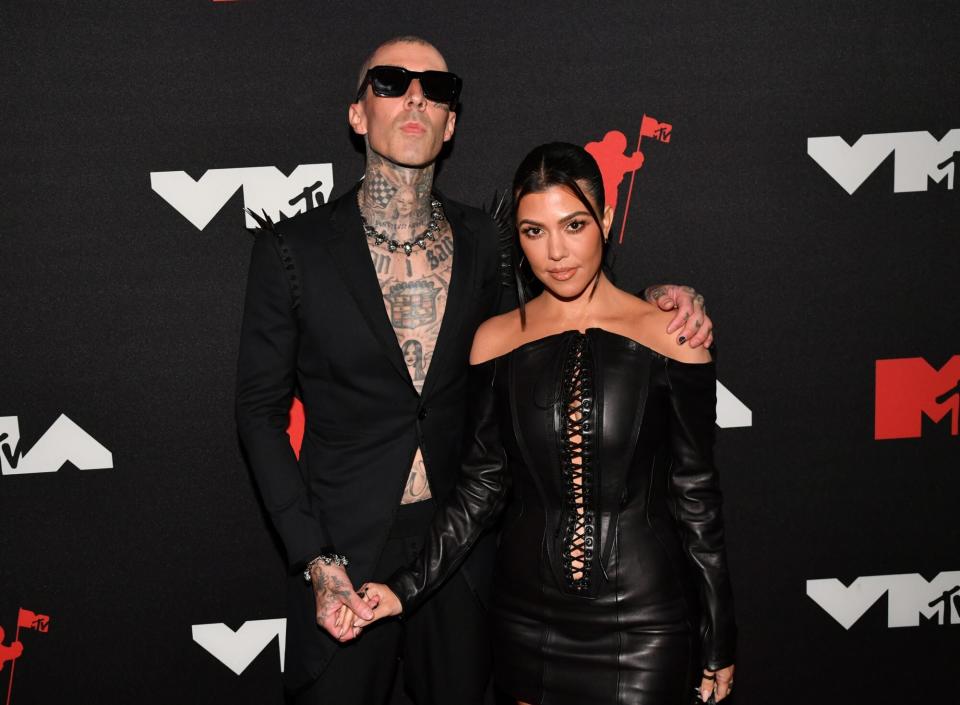 Travis Barker Kourtney Kardashian