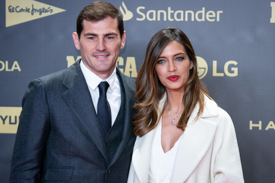 MADRID, SPAIN - DECEMBER 13:  (L-R) Iker Casillas and his wife Sara Carbonero attend the 80th Anniversay of 'Marca' Newspaper at Royal Palace on December 13, 2018 in Madrid, Spain.  (Photo by Paolo Blocco/WireImage)