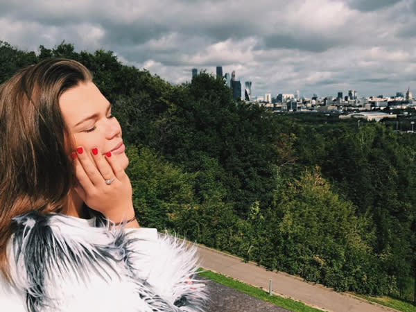 <p>Camille Gottlieb est la fille de la princesse Stéphanie de Monaco et de Jean-Raymond Gottlieb. Ses parents n’ayant jamais été mariés, elle n’est pas dans l’ordre de succession au trône de la principauté.<br> Crédit photo : Instagram Camille Gottlieb </p>