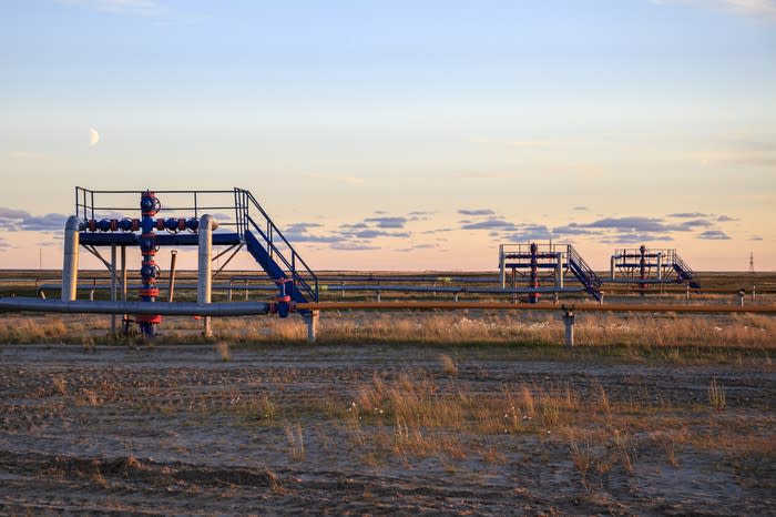 A group of wells connected by a pipeline.