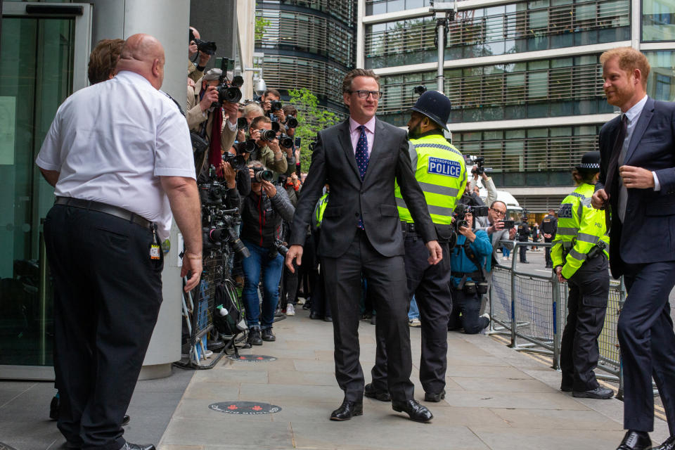 Le duc de Sussex face aux photographes