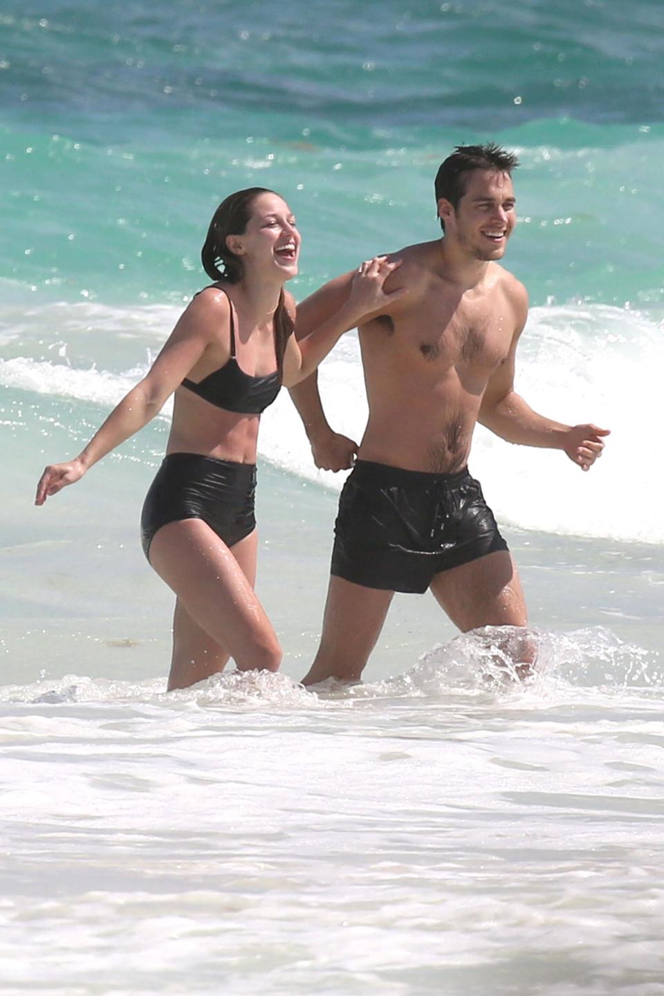 Melissa Benoist and Chris Wood