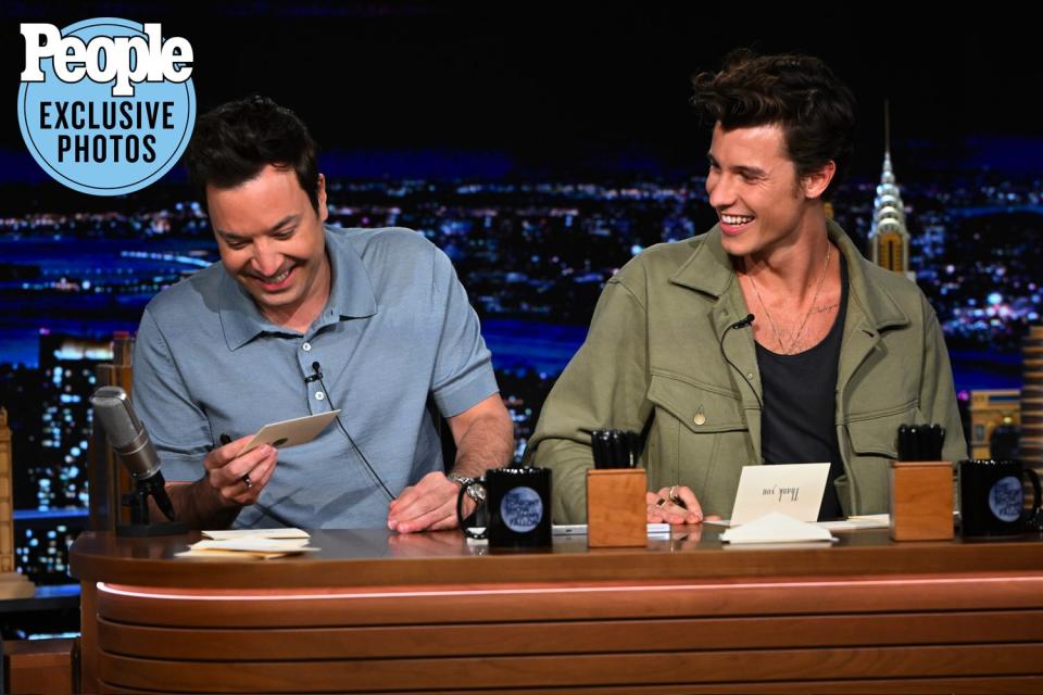 THE TONIGHT SHOW STARRING JIMMY FALLON -- Episode 1643 -- Pictured: (l-r) Host Jimmy Fallon and musician Shawn Mendes during rehearsal on Friday, April 29, 2022 -- (Photo by: Todd Owyoung/NBC)