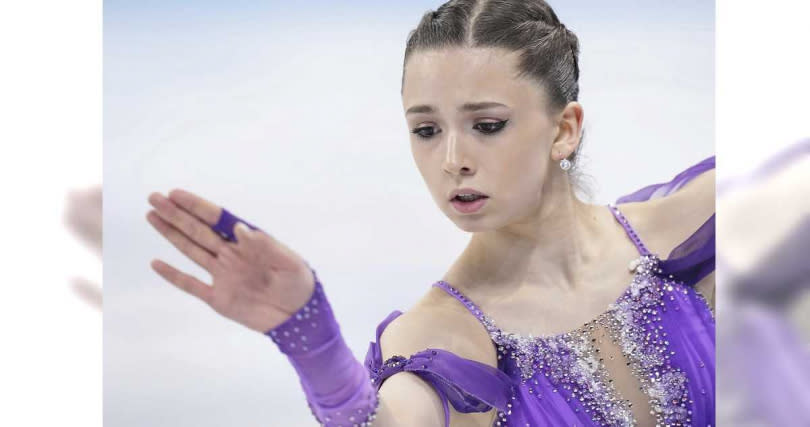 2022年冬季奧運，瓦利耶娃在位於北京的首都體育館比賽。（圖／達志／美聯社）
