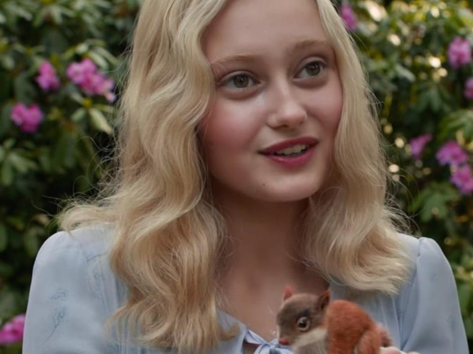 Purnell en su papel de Emma Bloom sacado de la imaginación de Tim Burtonen su película ‘Miss Peregrine’s Home for Peculiar Children’ (YouTube)