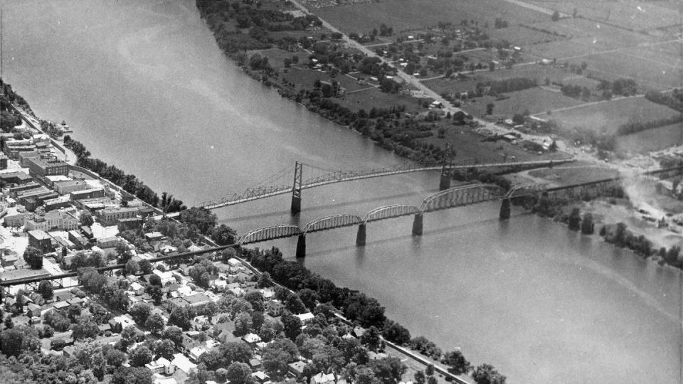 silver bridge over ohio river