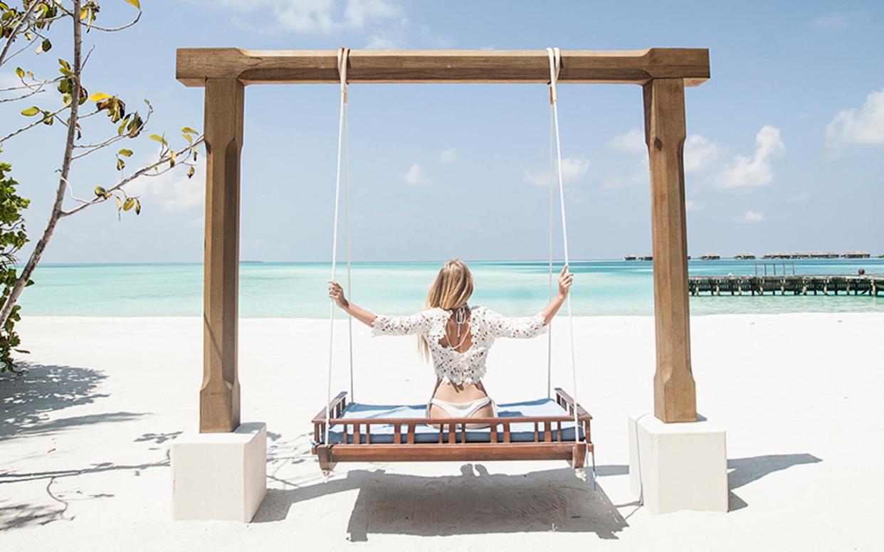 The Conrad Maldives Rangali Island is helping guests fulfill that most essential holiday need: making the perfect Instagram post. - @viva_lamoda