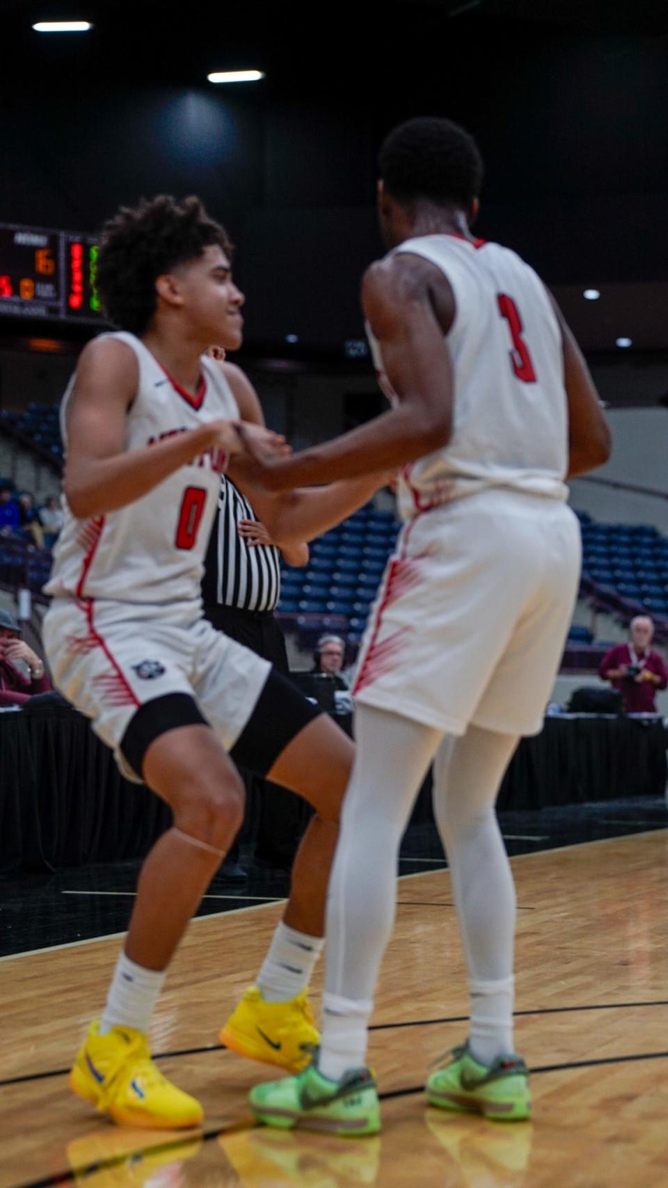 Newport's Taylen Kinney (0) was named the Northern Kentucky Athletic Conference Division II Player of the Year.