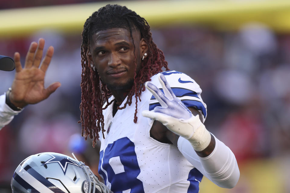 O recebedor estrela dos Cowboys, CeeDee Lamb, está resistindo — mas não está sujeito a multas de US$ 50 mil por dia. (Foto AP/Jed Jacobsohn)