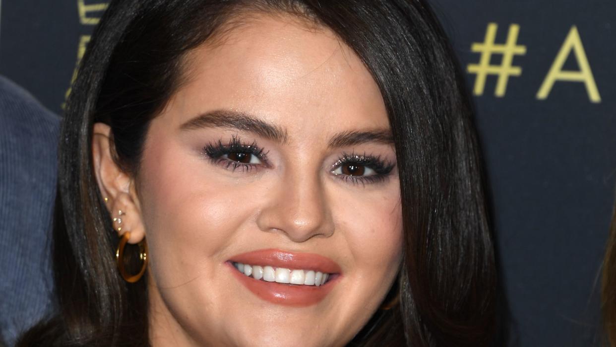 selena gomez at the afi awards luncheon arrivals