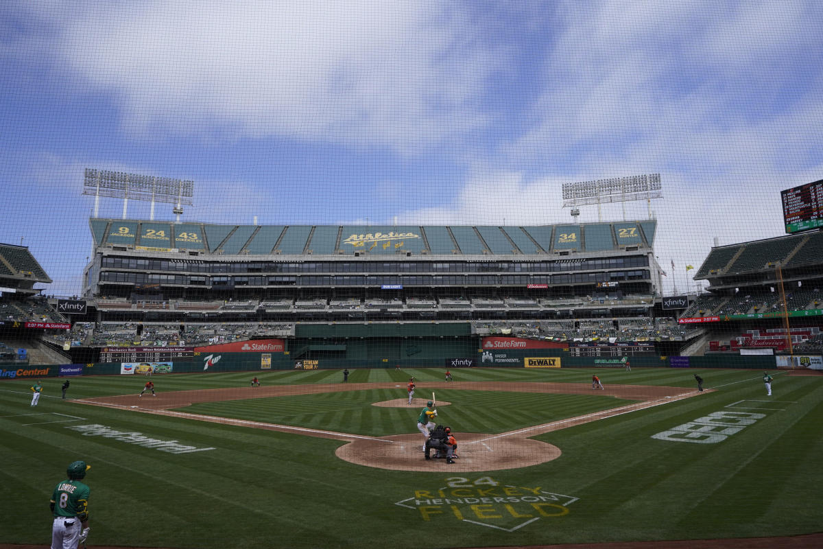 With stadium plan in limbo, Oakland Athletics to consider