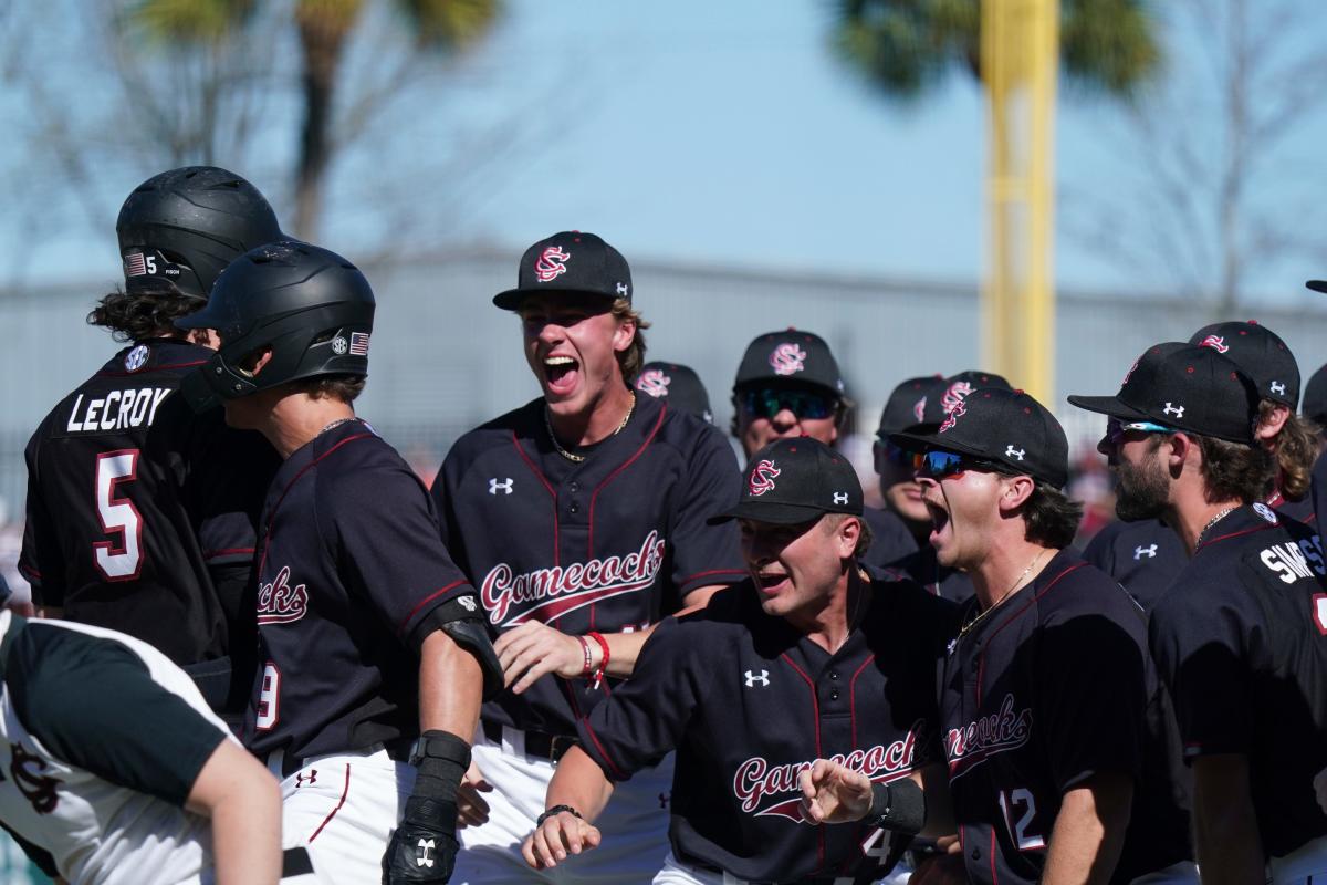 No. 19 South Carolina baseball score vs No. 3 LSU Tigers Live updates