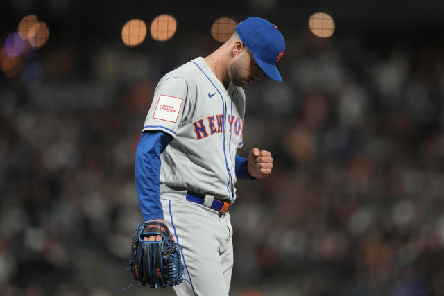 Luis Guillorme of the New York Mets reacts in the sixth inning