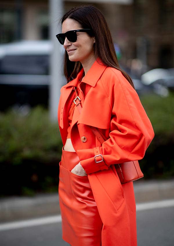 Gala González con look naranja, una tendencia multibeneficios con aspecto caro