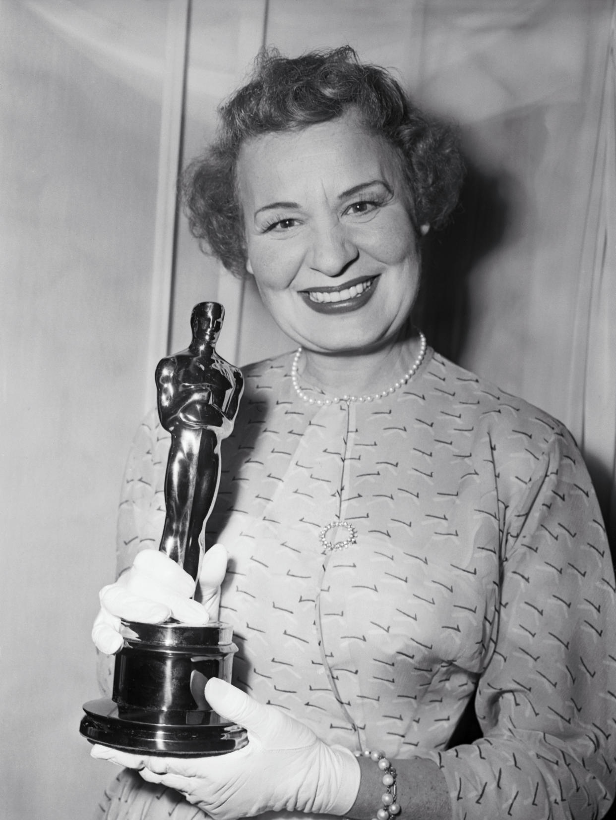 Shirley Booth at the 1953 Oscars (Bettmann Archive)