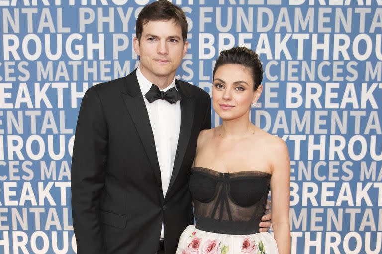 Ashton Kutcher y Mila Kunis comenzaron a salir en 2012 