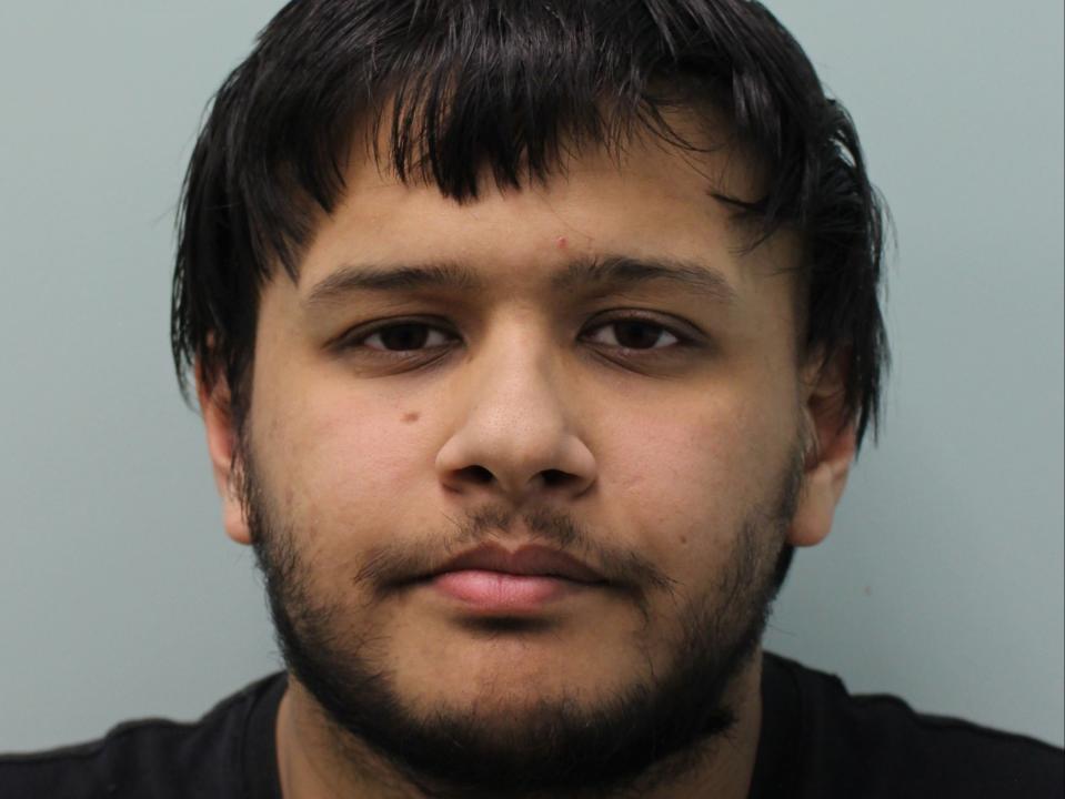 Mohammed Chowdhury tried to buy a grenade from an undercover police officer who was posing as an arms dealer (Metropolitan Police)