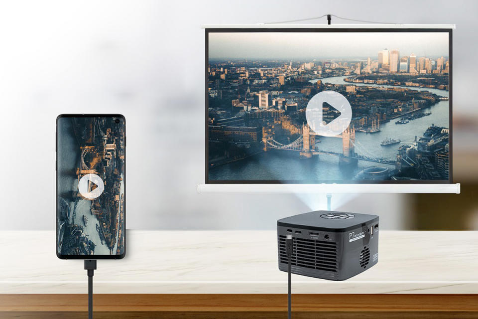 Make Your Own At-Home Movie Theater With These Projectors_1