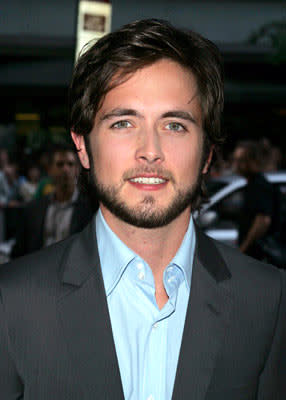 Justin Chatwin at the New York premiere of Paramount Pictures' War of the Worlds